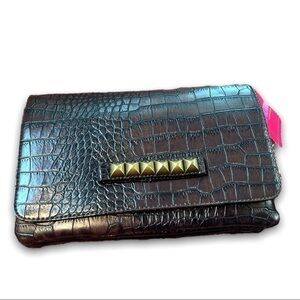 Nwt cosmopolitan brown faux crocodile clutch/Crossbody purse